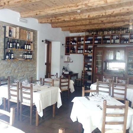 La Foresta Albergo Ristorante Pizzeria Badia Prataglia Eksteriør billede